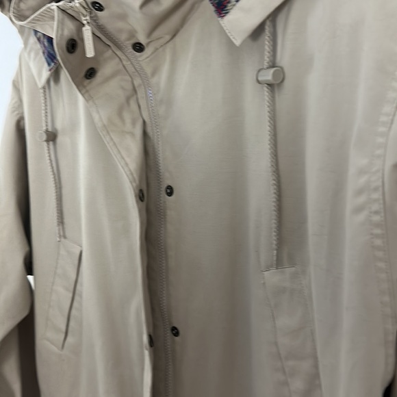 Cabin Creek Womens Coat W/Hood. 2XG. TanW/Pockets. Plaid Lining Mid Length. VTG - Picture 3 of 15